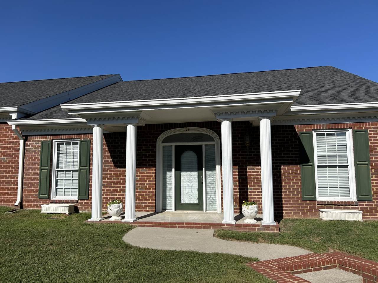 https://bt-photos.global.ssl.fastly.net/nashville/1280_boomver_1_RTC2746403-1.jpg