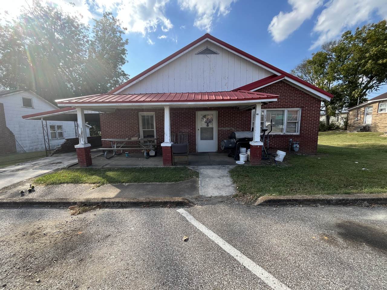 40 S Pleasant St - Photo 1