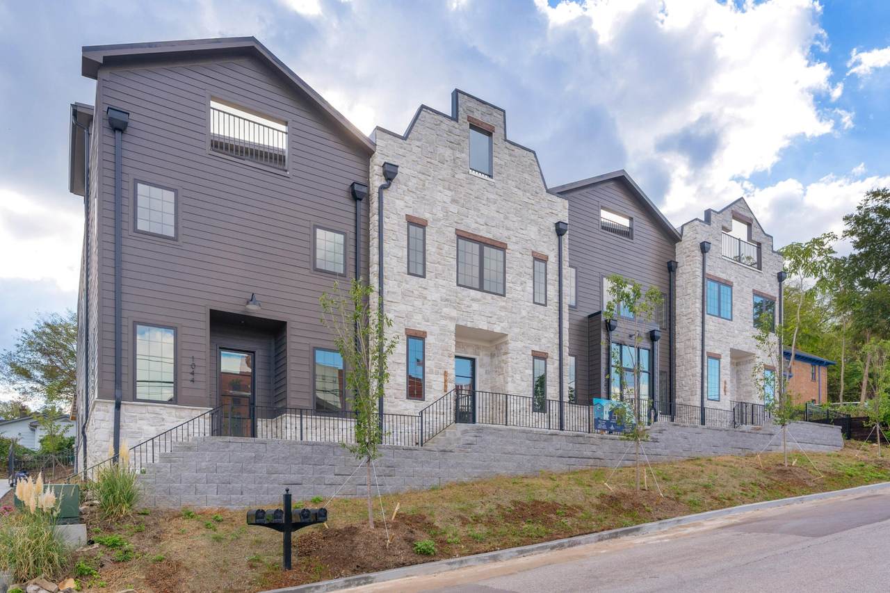 1044 E 4th Street - Photo 1