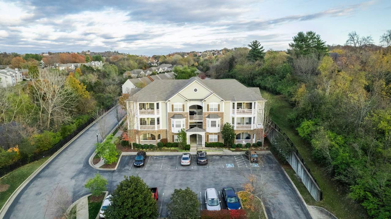 4720 Brighton Village Dr - Photo 1