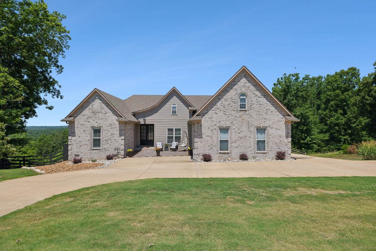 300 Rivers Edge Dr - Photo 1