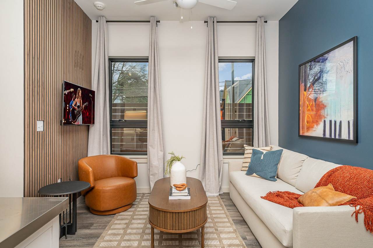 1014 16th Ave - Photo 1