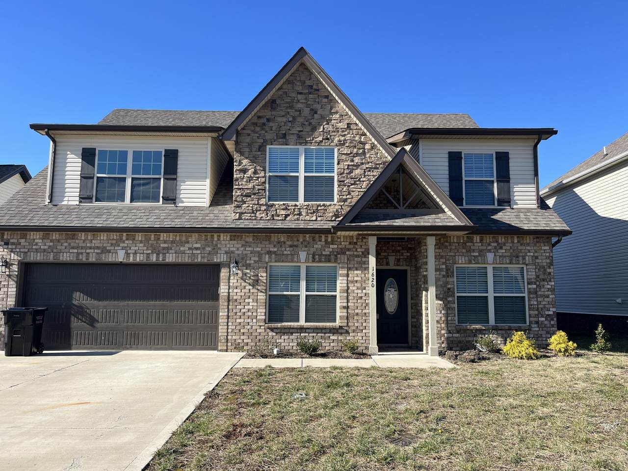 1620 Kestrel Dr - Photo 1