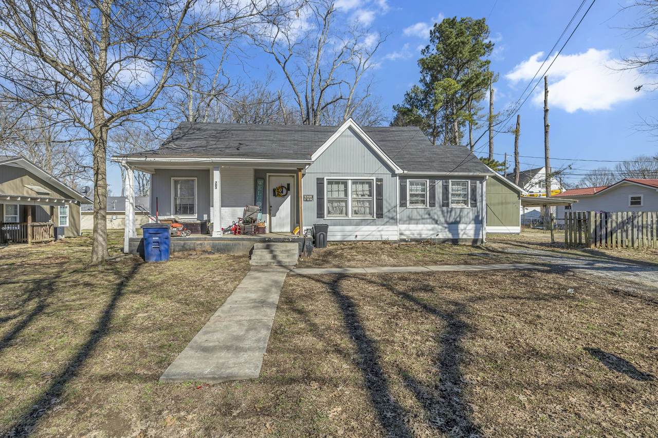 703 Landers St - Photo 1