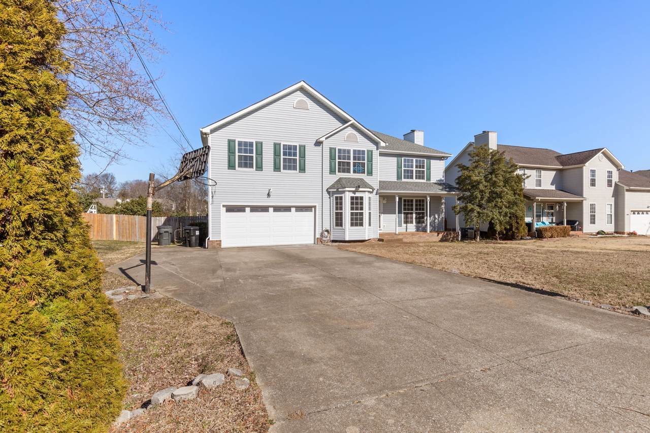 1604 Jennifer Dr - Photo 1