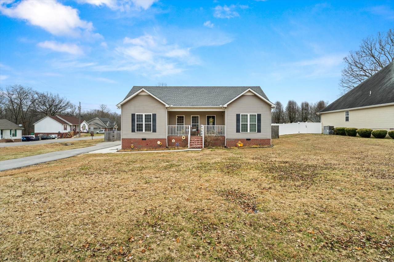 479 Jean Dr - Photo 1