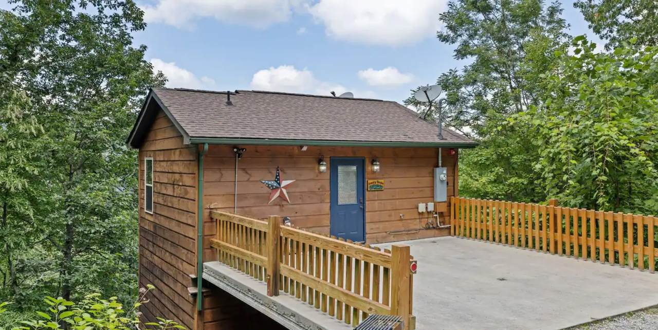 1454 Nordic Dr - Photo 1