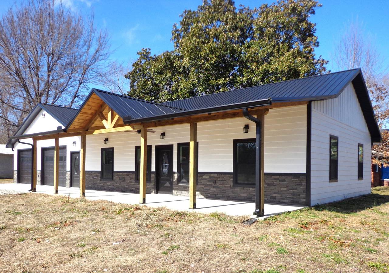 236 West Fourth Ave - Photo 1
