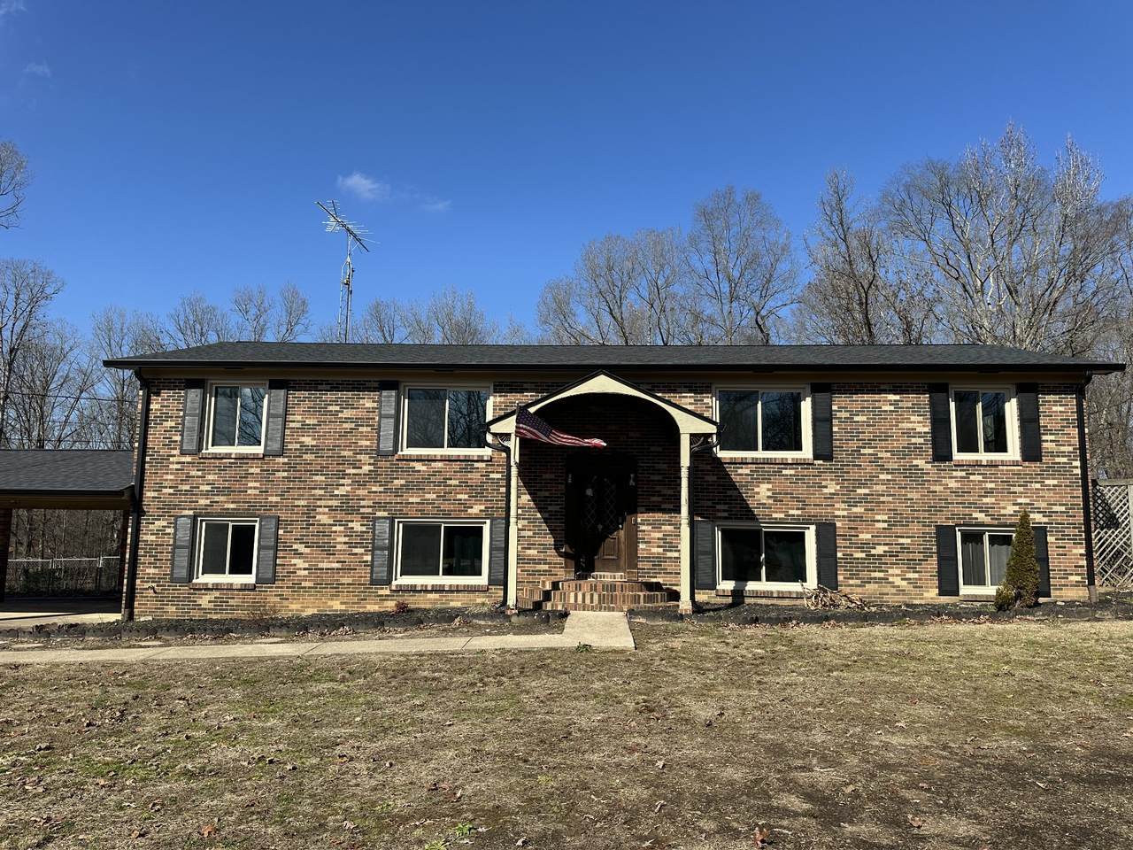 1317 Asbury Dr - Photo 1