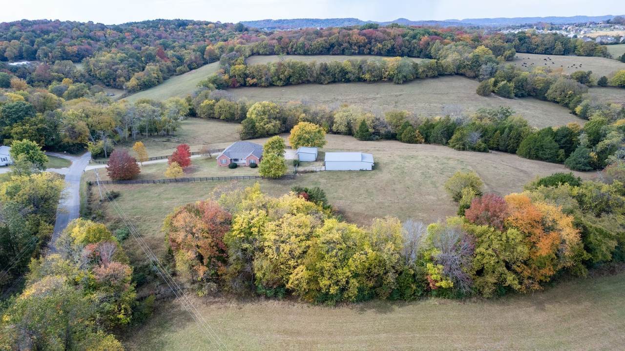 719 Vernon Rd - Photo 1