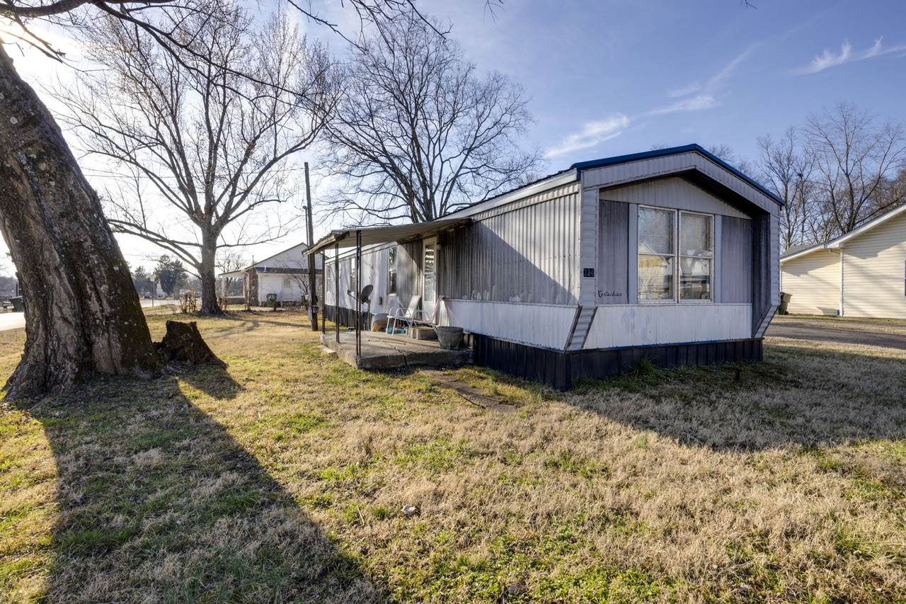 334 S Hickory Ave - Photo 1