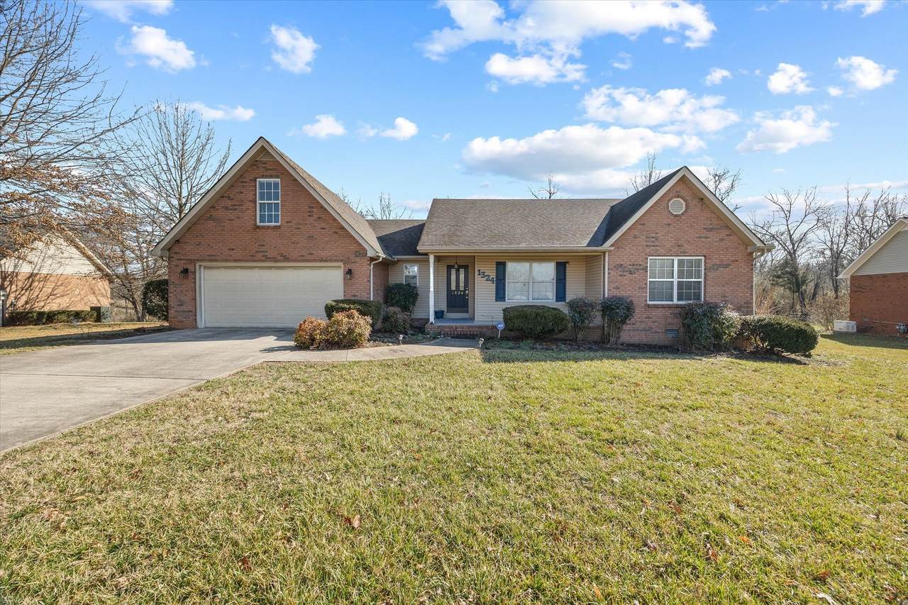 1324 N Hampton Cir - Photo 1