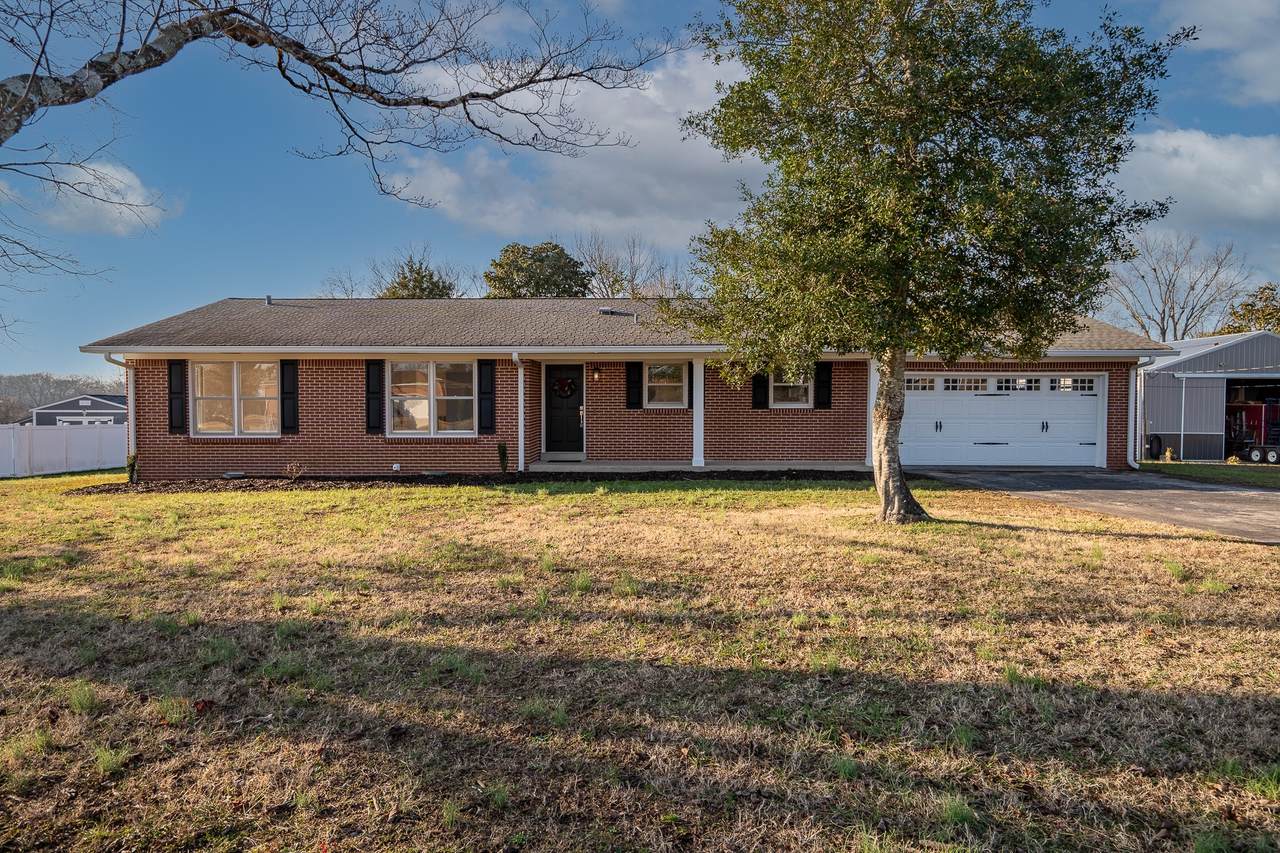 2135 Stacy Ln - Photo 1