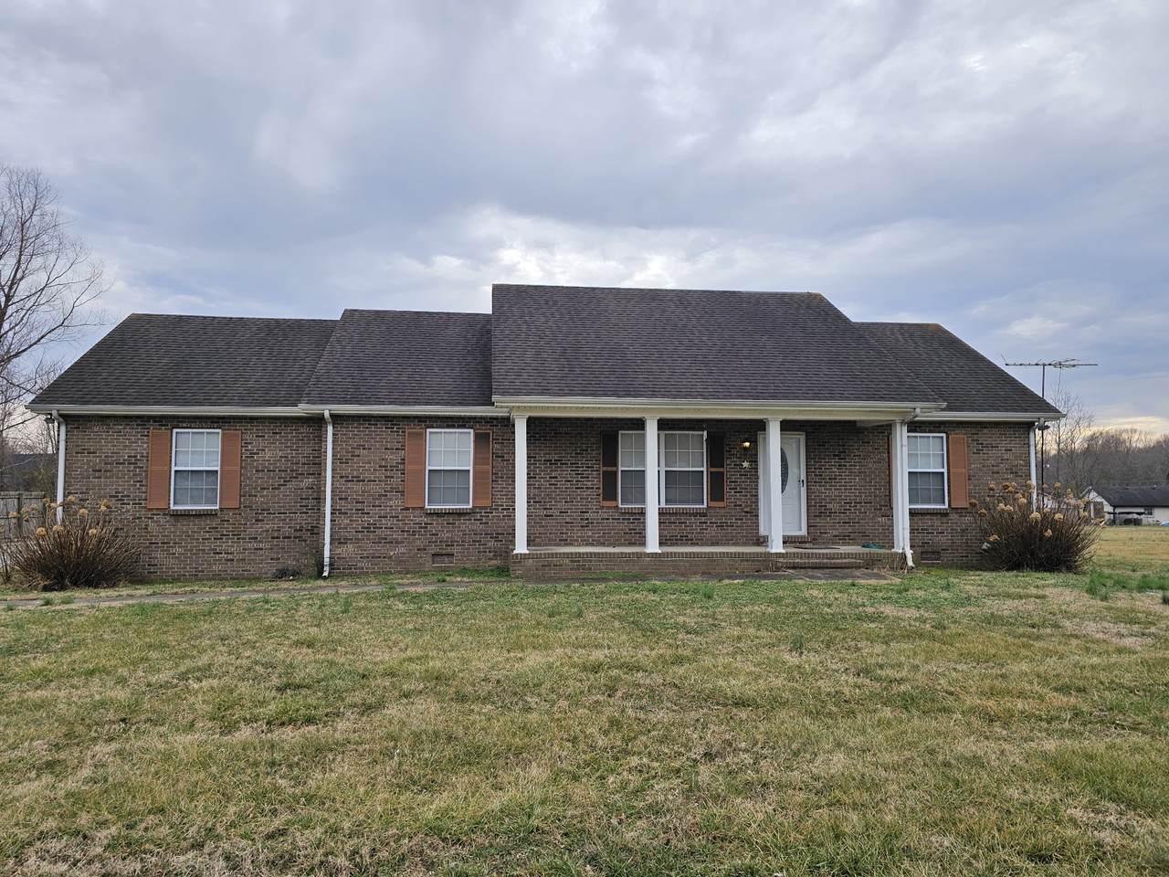 315 Peggy Dr - Photo 1