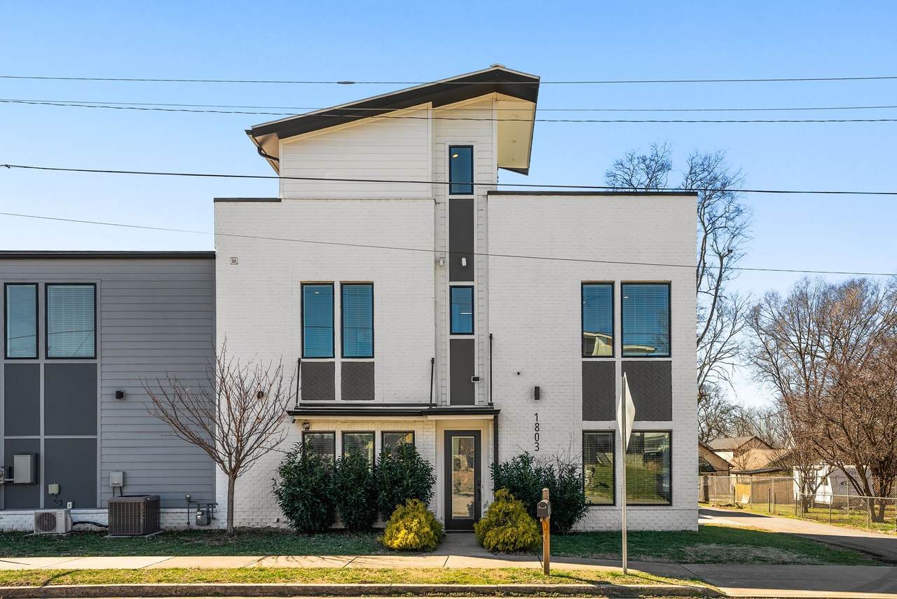 1803 11th Ave - Photo 1