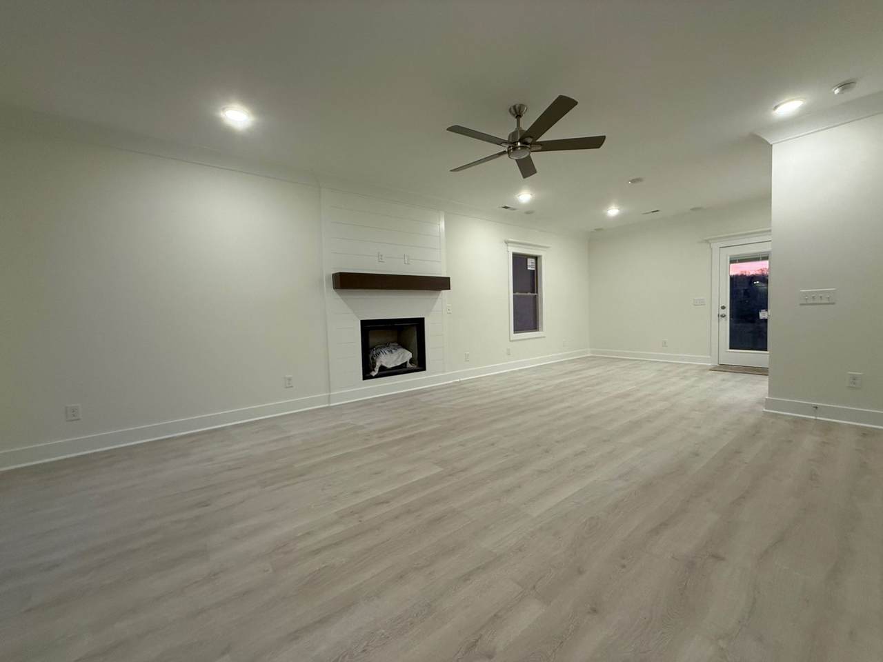 https://bt-photos.global.ssl.fastly.net/nashville/1280_boomver_1_RTC2806514-1.jpg