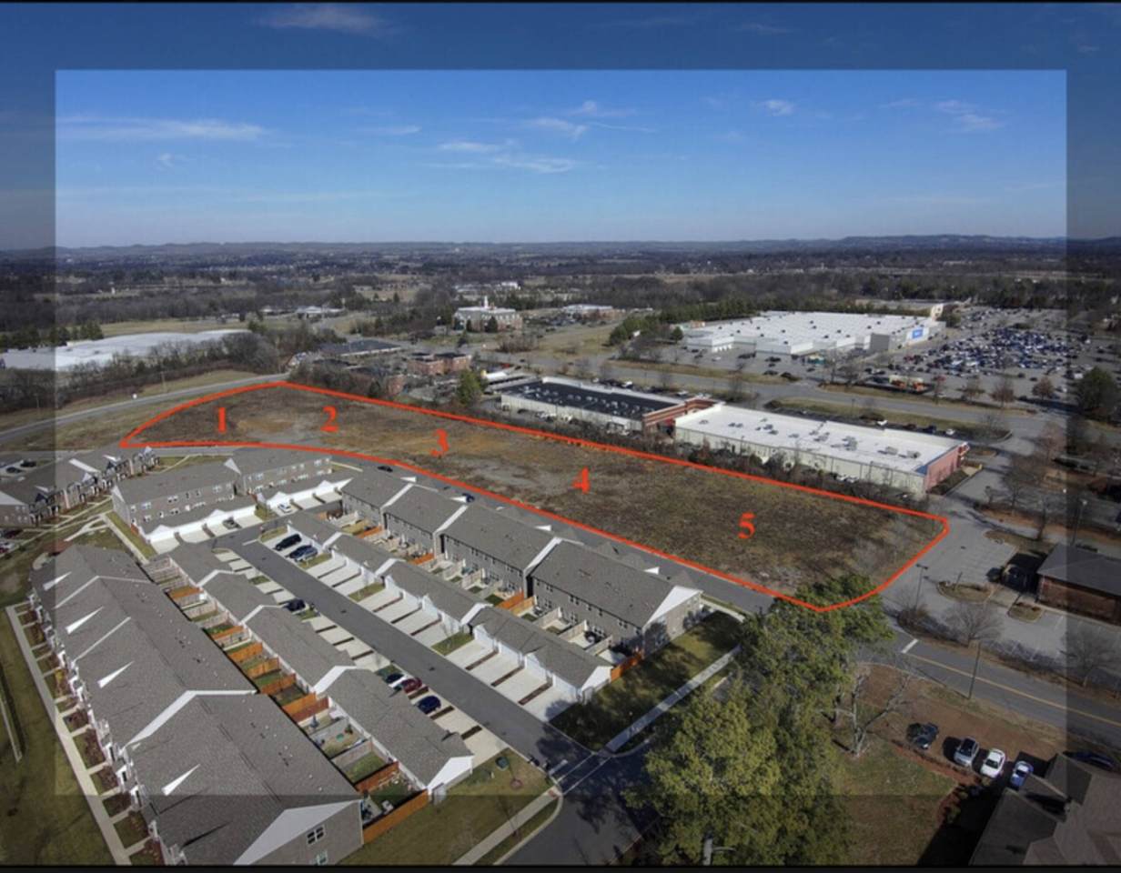 1035 Warwick Road - Photo 1