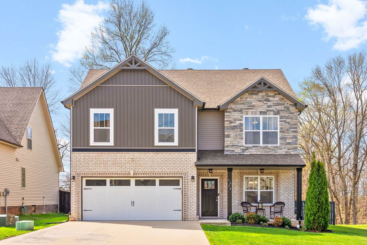 1679 Ellie Piper Cir - Photo 1