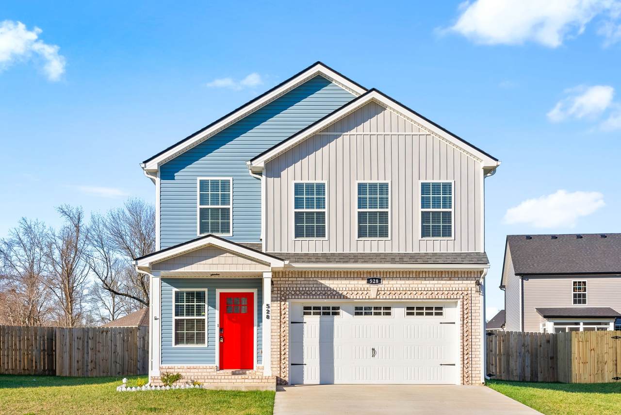 528 Lucky Lane - Photo 1