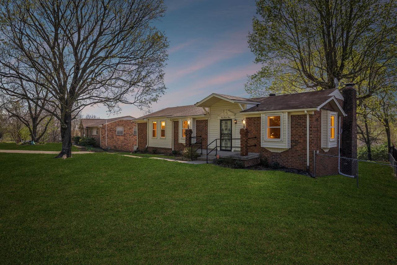 333 Ash Grove Dr - Photo 1