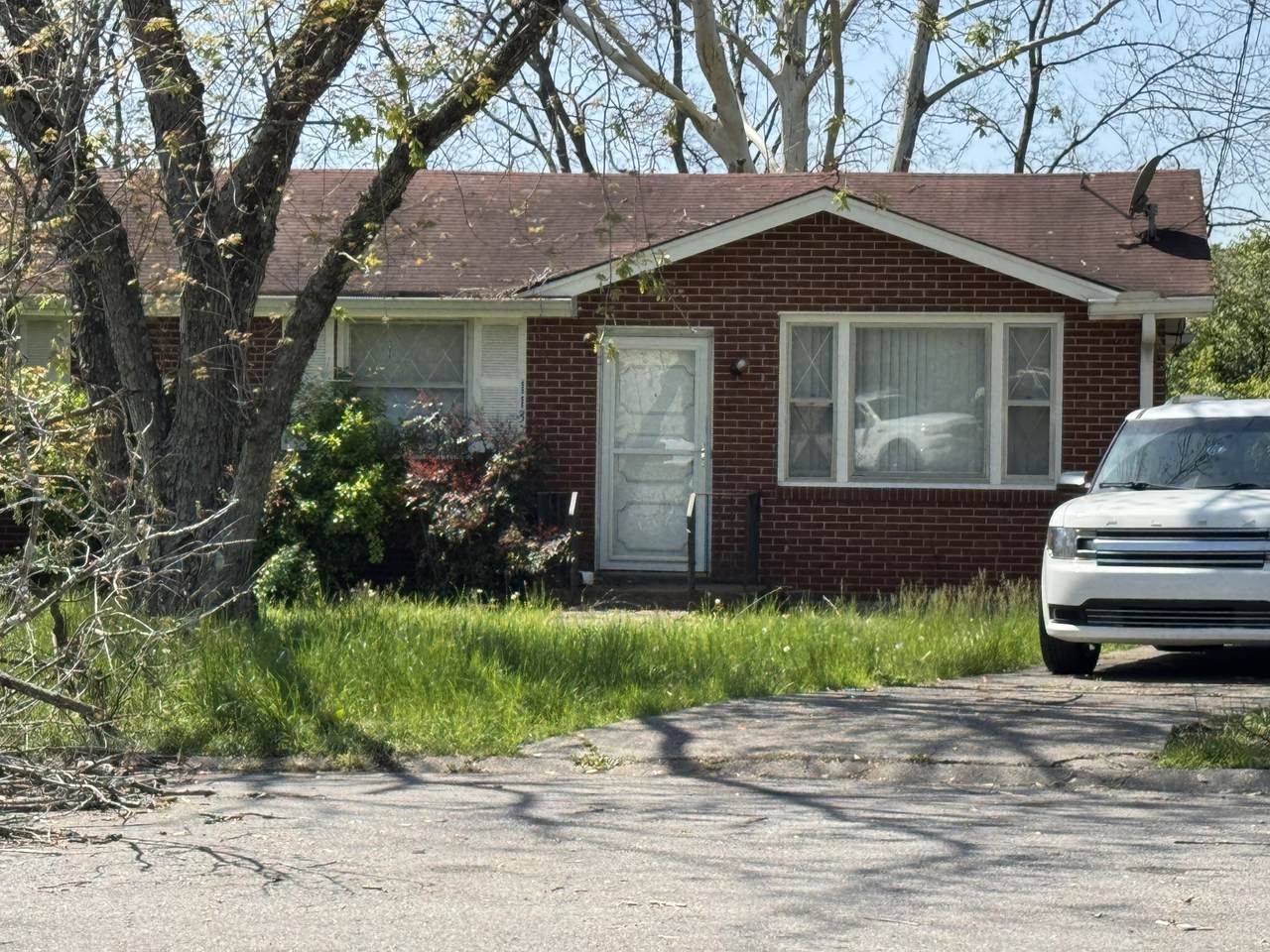 113 Eve Circle Ave - Photo 1