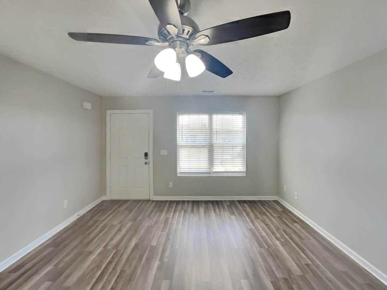 https://bt-photos.global.ssl.fastly.net/nashville/1280_boomver_1_RTC2819184-1.jpg