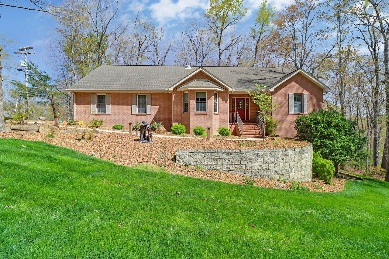 10 Claremont Cir - Photo 1