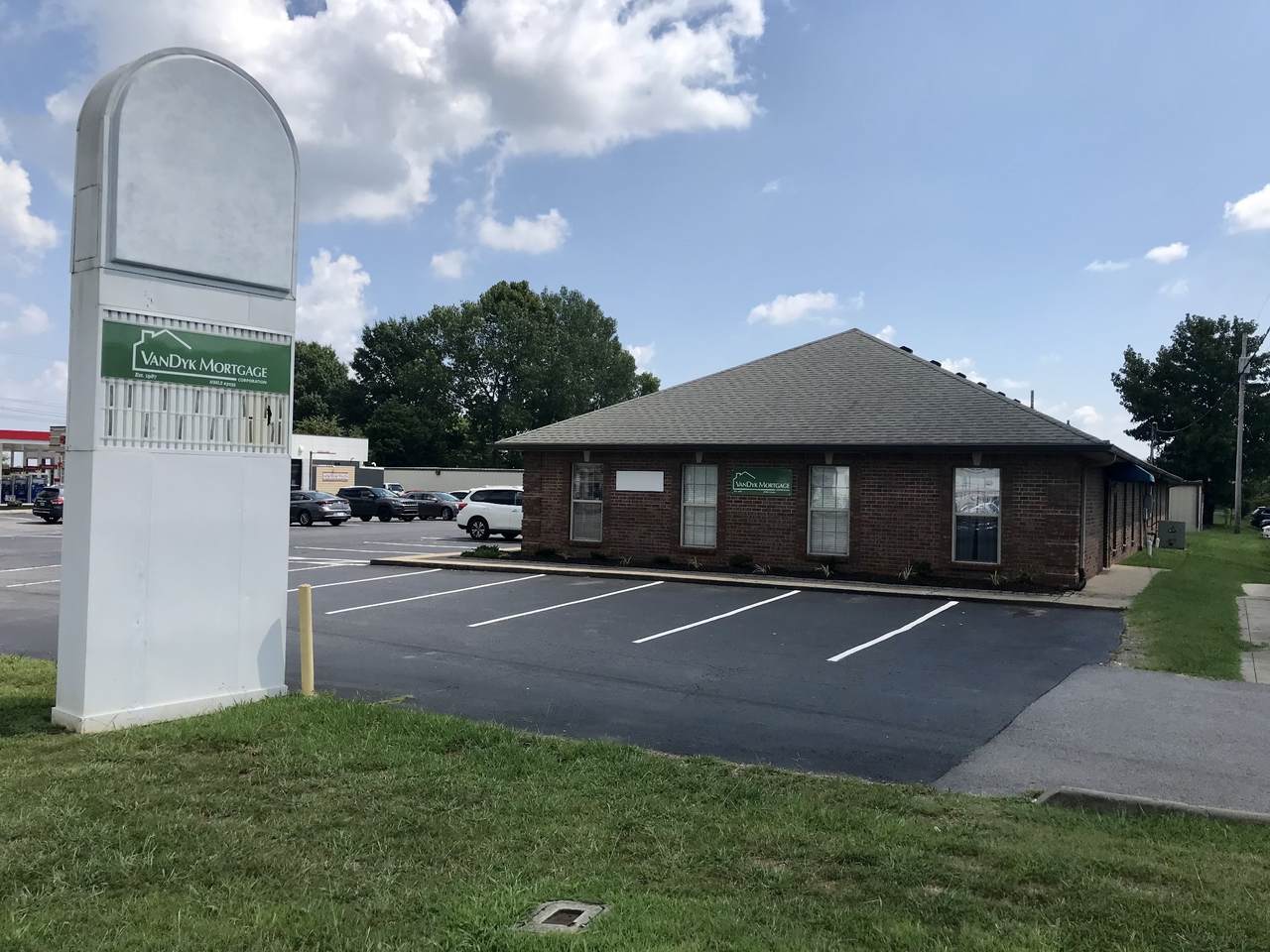 2515 Wilma Rudolph Blvd - Photo 1