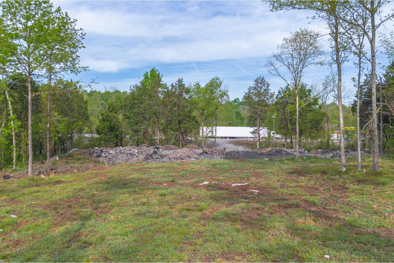 6205 Hunters Point Pike - Photo 1