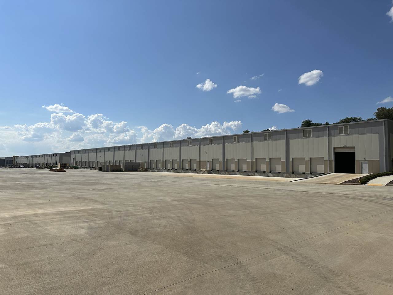 https://bt-photos.global.ssl.fastly.net/nashville/1280_boomver_1_RTC2823430-1.jpg
