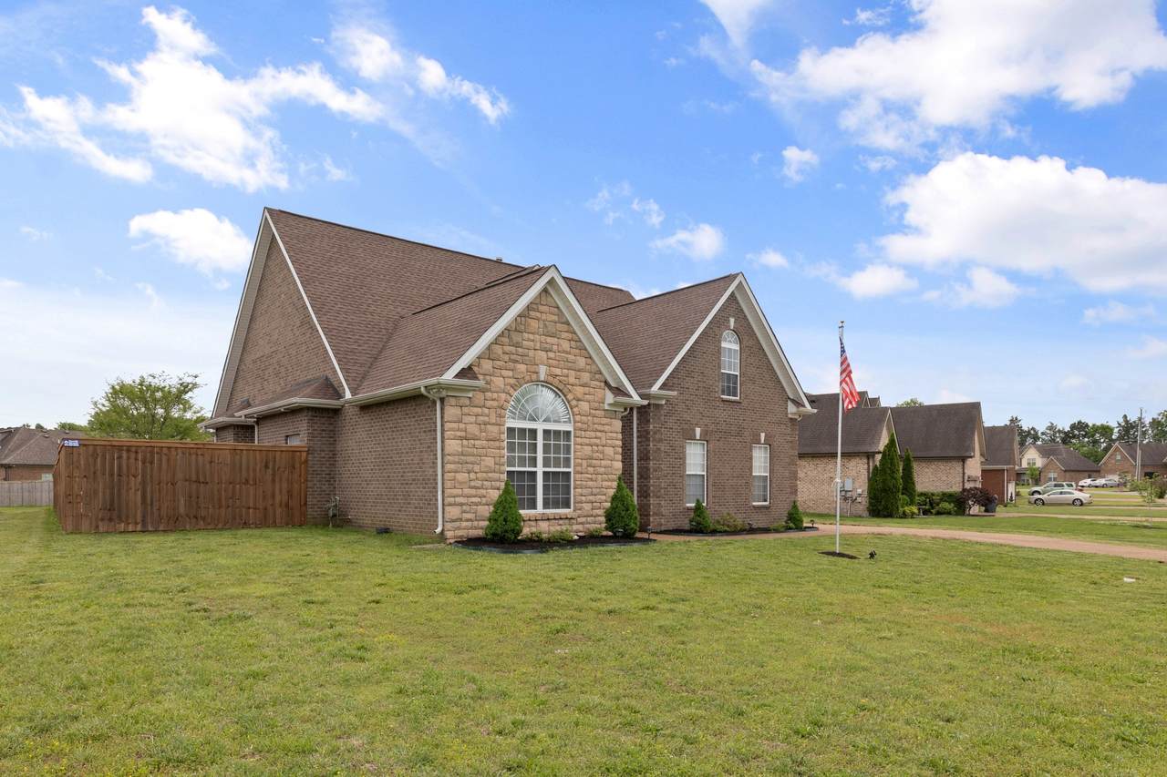 https://bt-photos.global.ssl.fastly.net/nashville/1280_boomver_1_RTC2823479-1.jpg