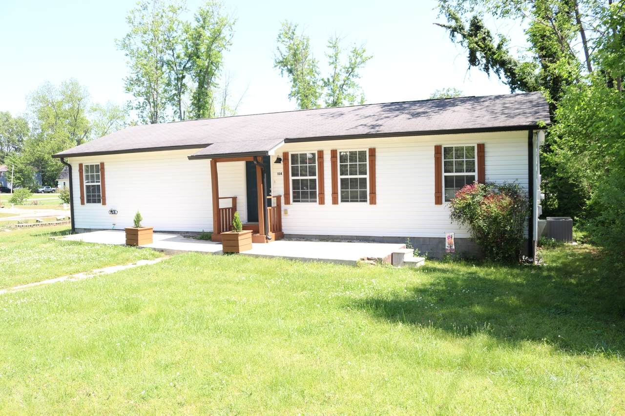 104 3rd Ave - Photo 1