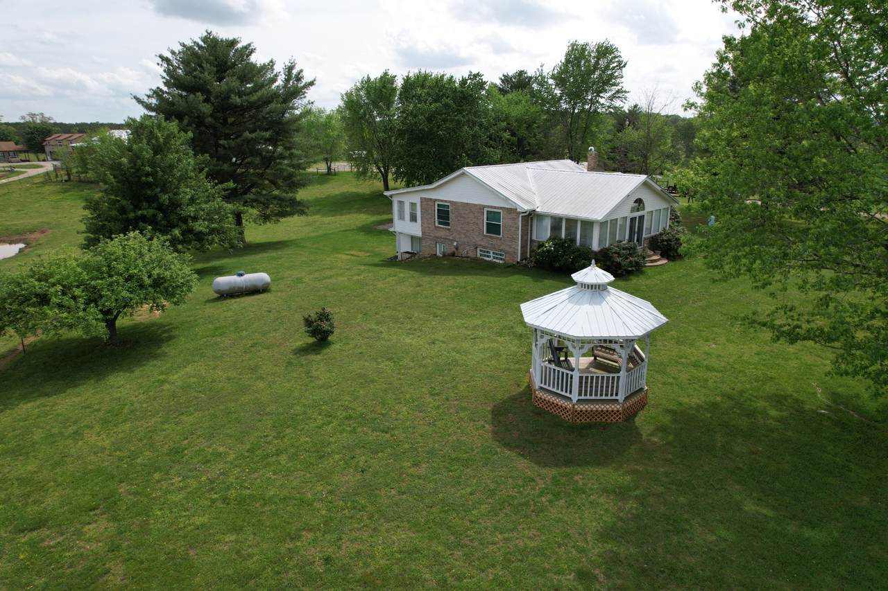 5 Carol Rd - Photo 1