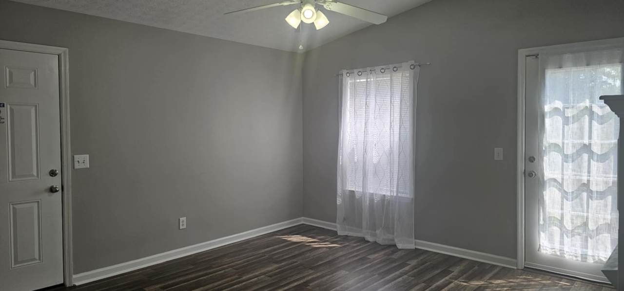 https://bt-photos.global.ssl.fastly.net/nashville/orig_boomver_1_RTC2824327-1.jpg