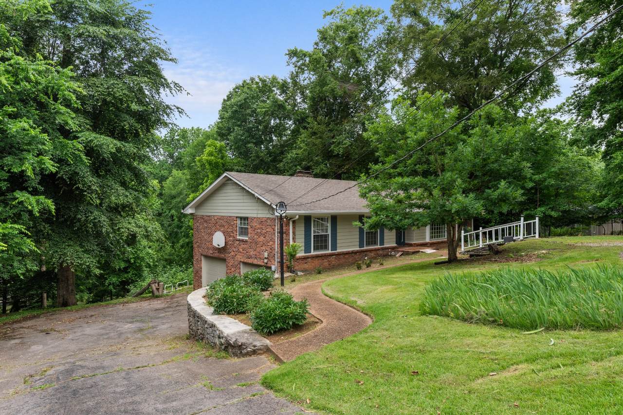 https://bt-photos.global.ssl.fastly.net/nashville/1280_boomver_1_RTC2858805-1.jpg
