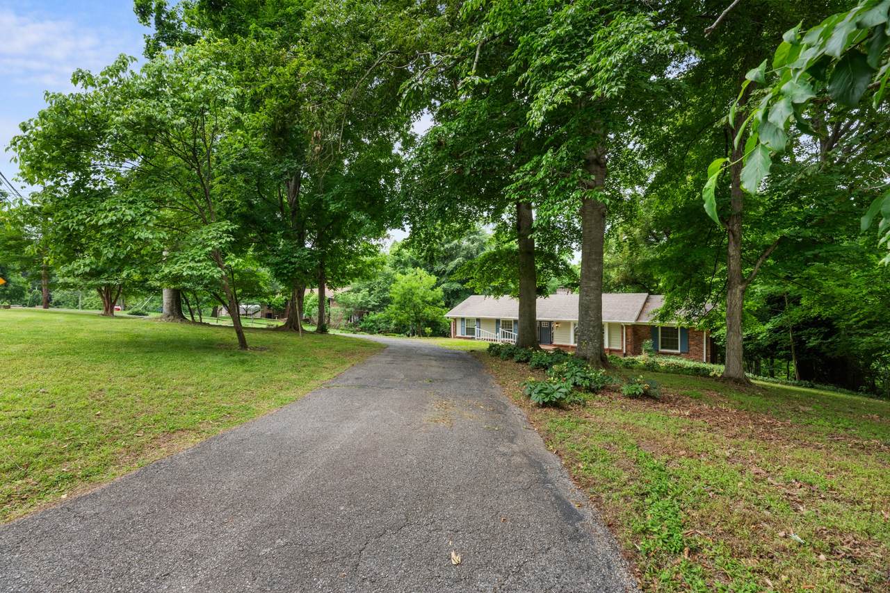 https://bt-photos.global.ssl.fastly.net/nashville/1280_boomver_1_RTC2858805-1.jpg