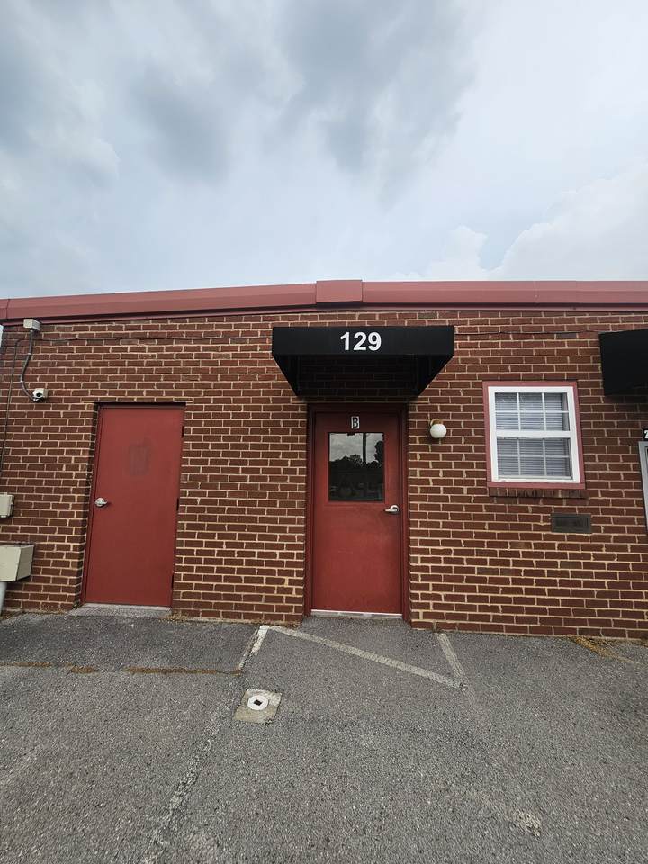 129 Sunset Cir - Photo 1