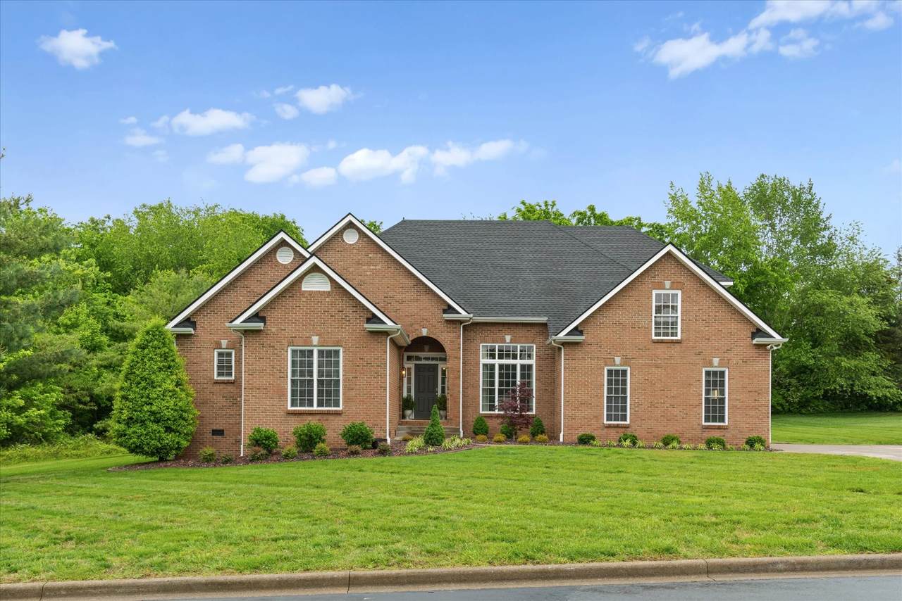 2988 Oak Glen Ln - Photo 1