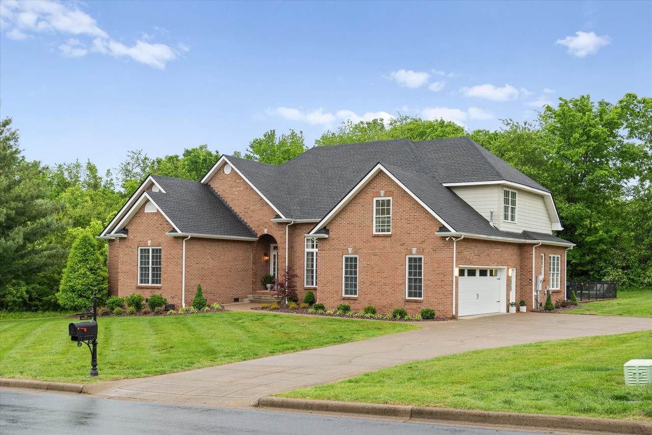 https://bt-photos.global.ssl.fastly.net/nashville/1280_boomver_1_RTC2871918-1.jpg