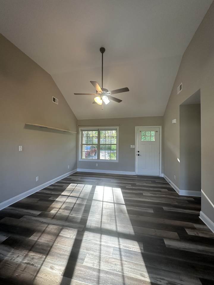 https://bt-photos.global.ssl.fastly.net/nashville/1280_boomver_1_RTC2882208-1.jpg