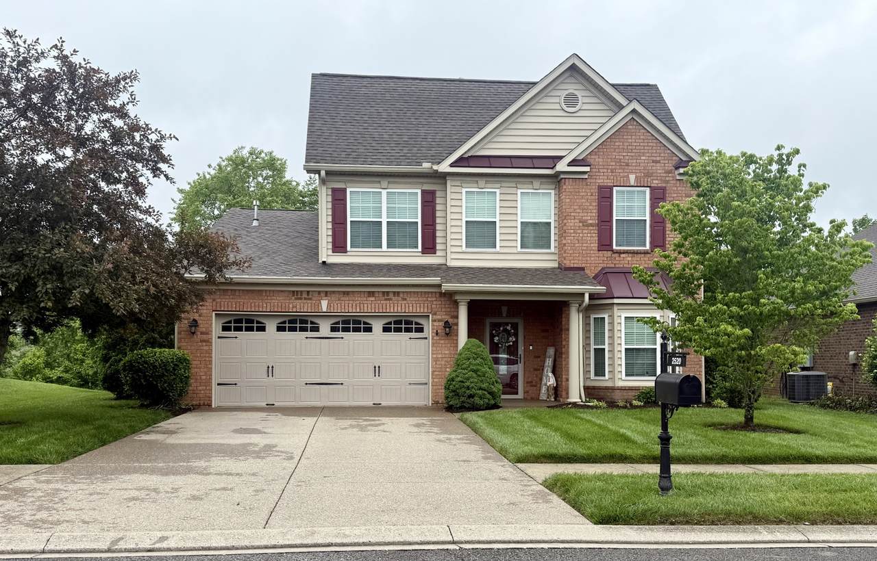 2520 Amberwood Way - Photo 1