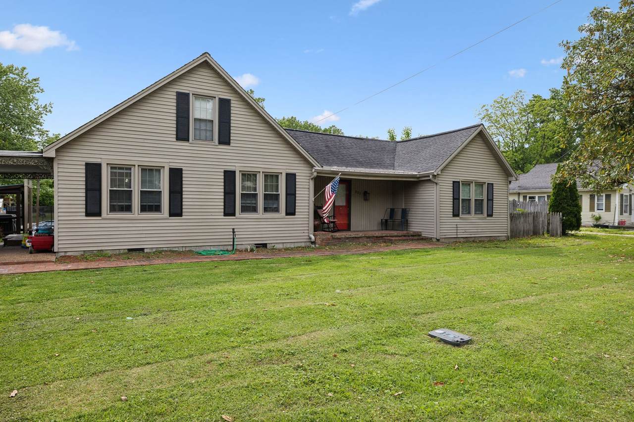 221 N Ewing St - Photo 1