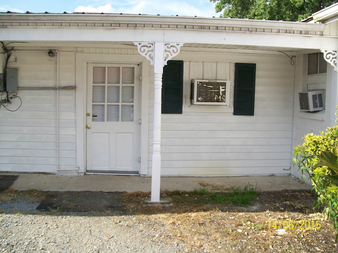108 E High St - Photo 1
