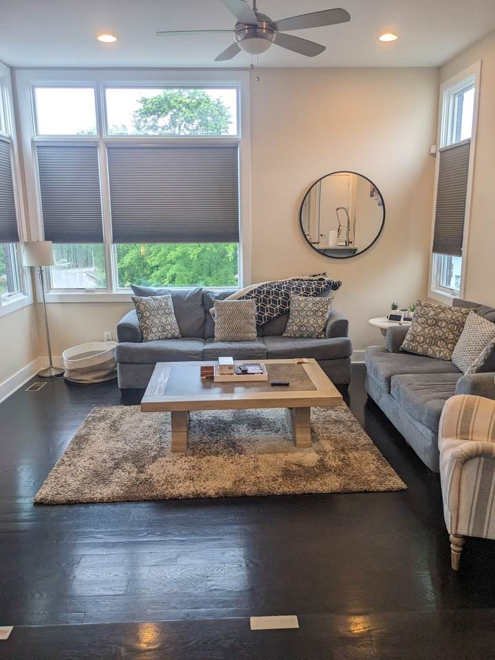1021 Wedgewood Ave - Photo 1