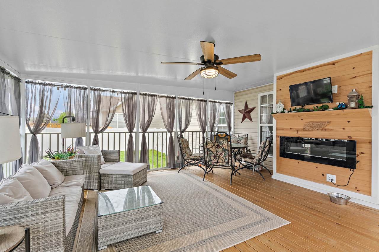 1172 Country Fields Ln - Photo 1