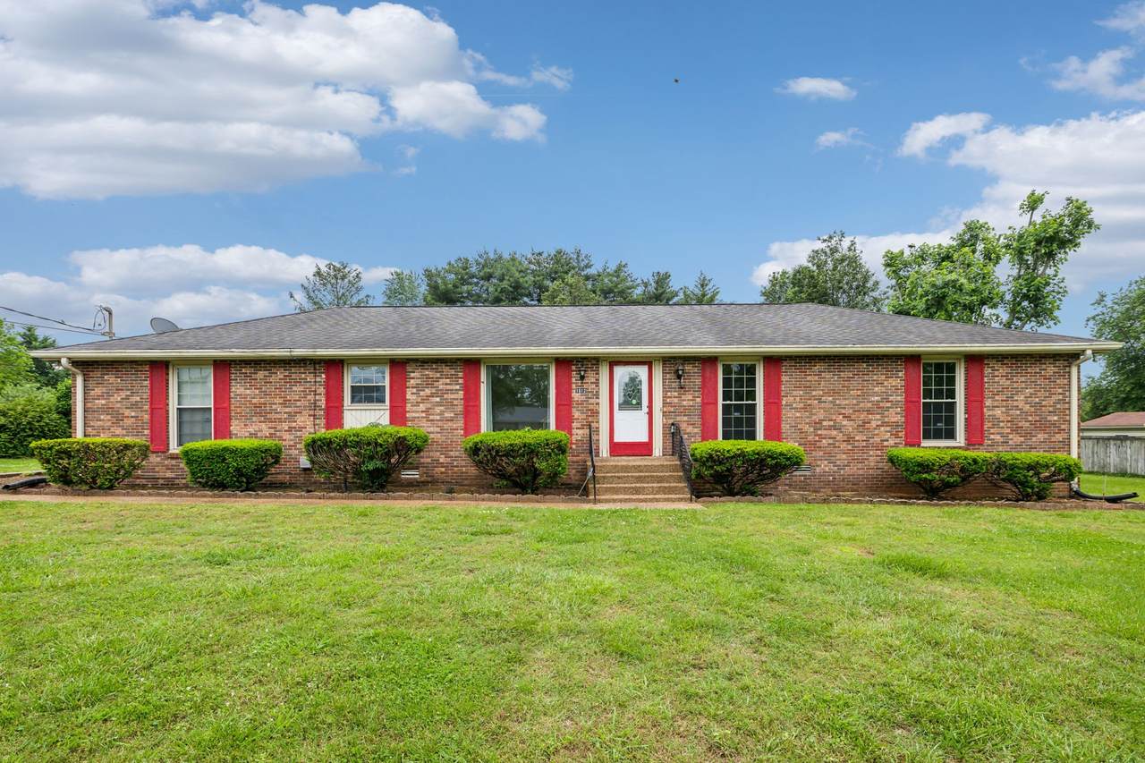 1612 Smith Dr - Photo 1