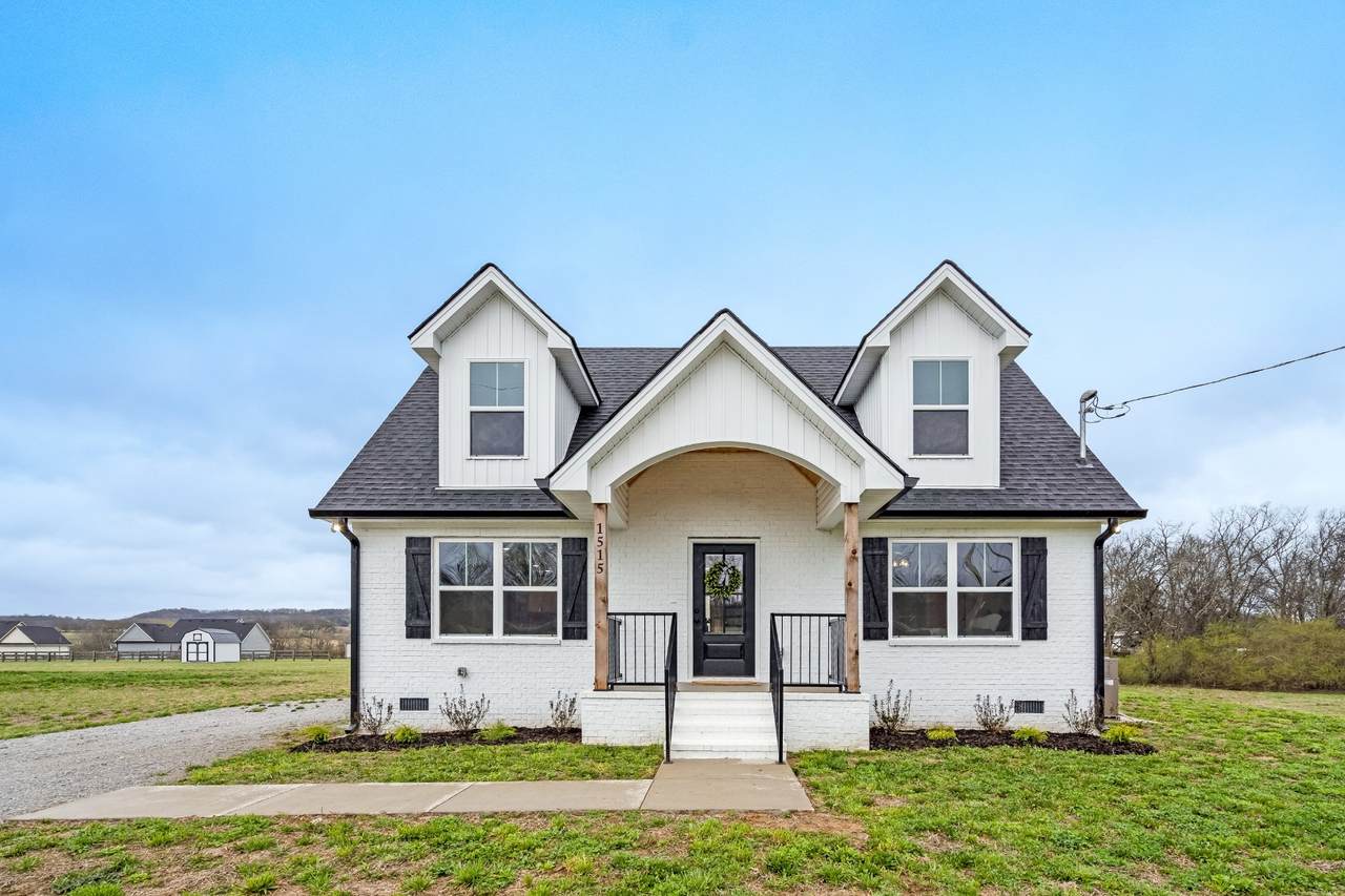1515 Ellie Claire Way - Photo 1