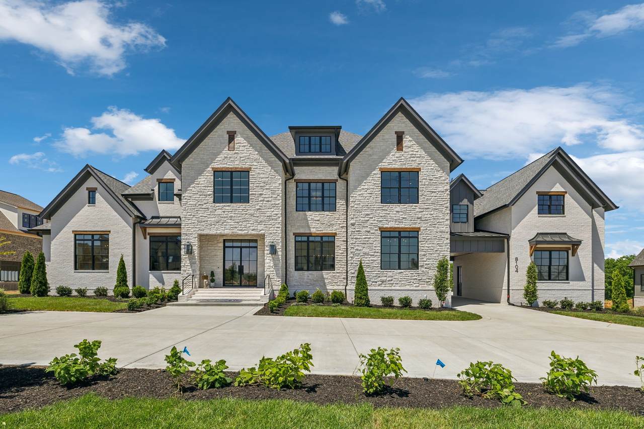 8104 Turning Point Dr - Photo 1