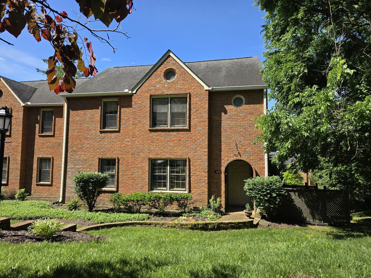 251 Westchase Dr - Photo 1