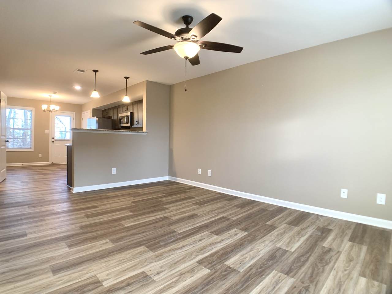 https://bt-photos.global.ssl.fastly.net/nashville/1280_boomver_1_RTC2890055-1.jpg